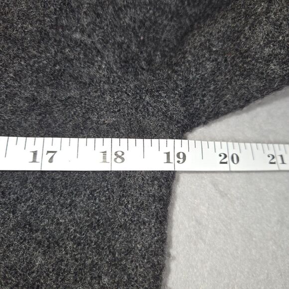 Vintage Susan Bristol Womens Medium Wool Cardigan Gray Hand Embroidered Career - Picture 8 of 9